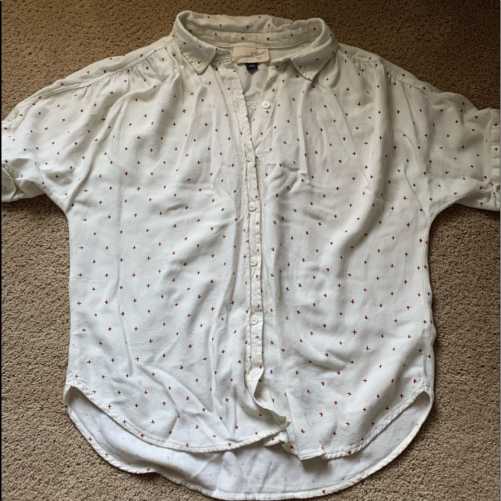 Universal Thread Button Down